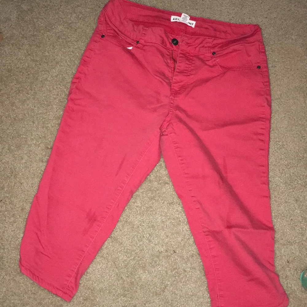 Red capri pants